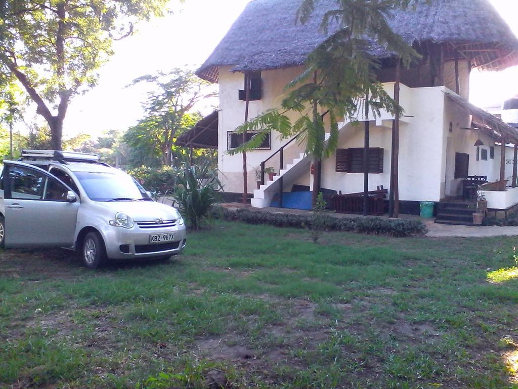 Diani Banda Cottages Diani Beach Exteriér fotografie