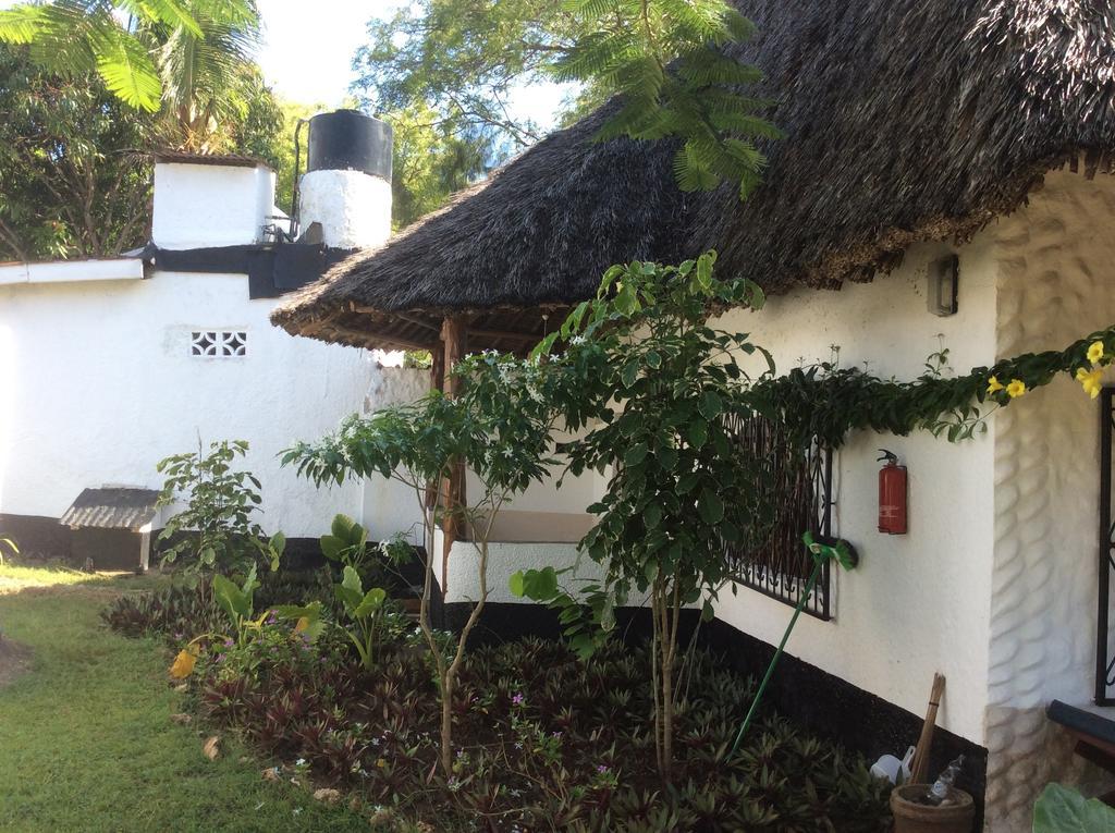 Diani Banda Cottages Diani Beach Exteriér fotografie